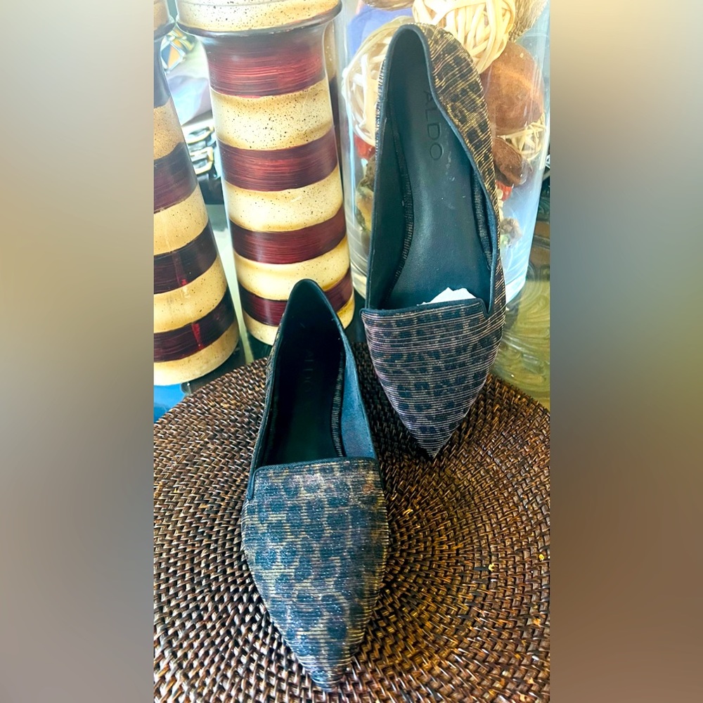 Aldo flat